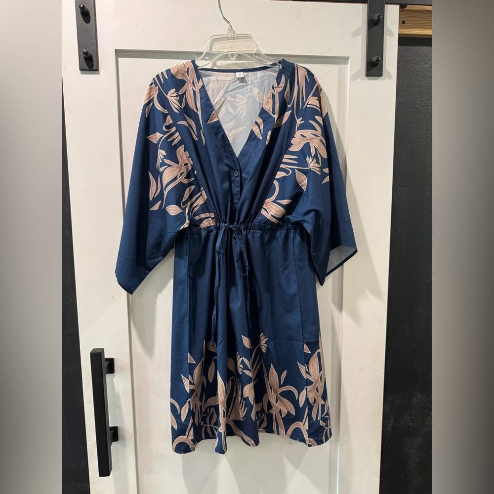 Navy and Beige Floral Kimono Dress - Picture 4 of 5